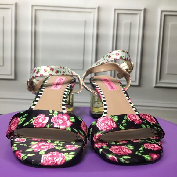Betsey Johnson Livvie Floral Sandals NWOT Size 7.5 - Picture 2 of 6